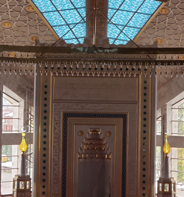 Aimani Kadyrova Mosque景点图片