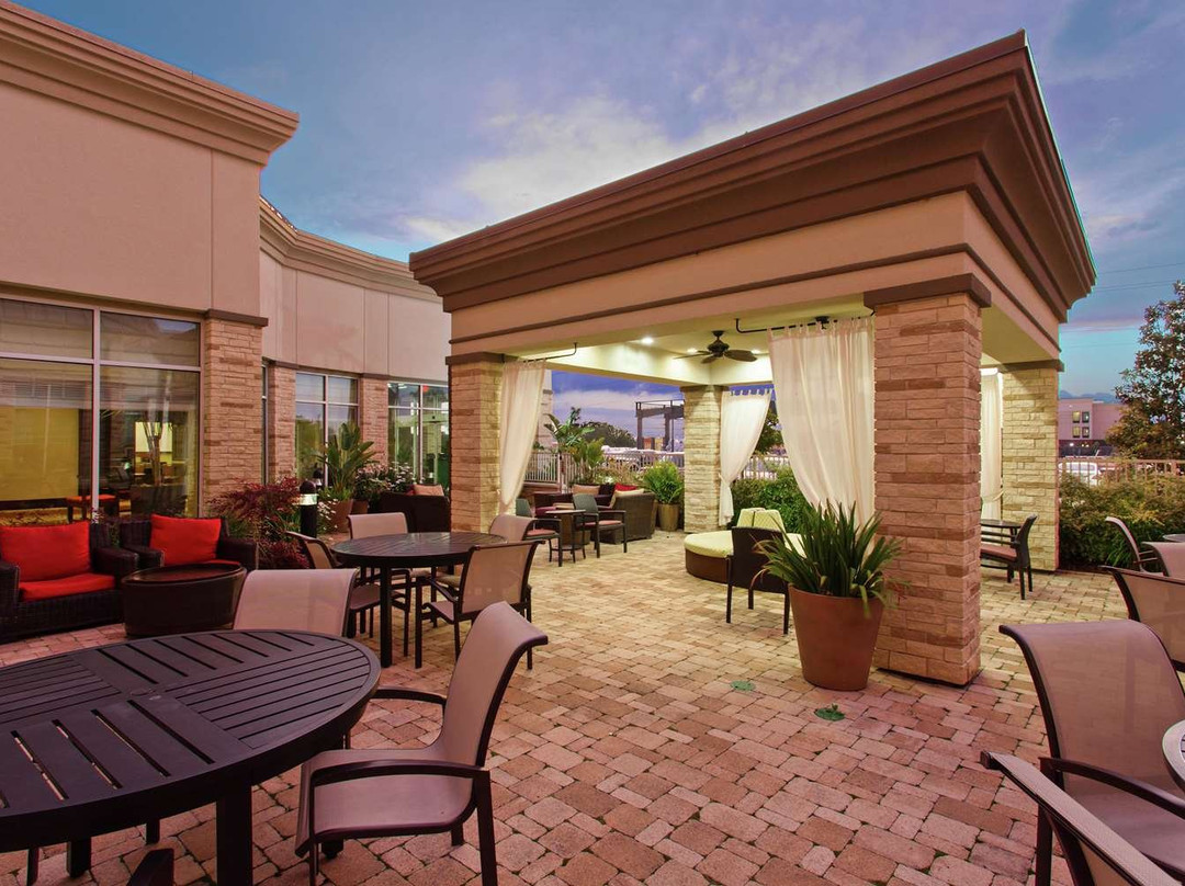 Hilton Garden Inn Victoria主图