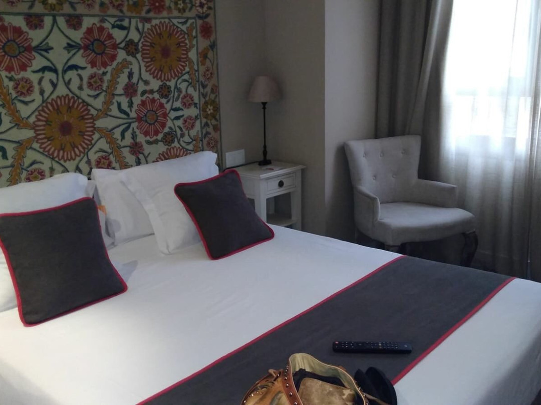 阿尔托拉酒店主图