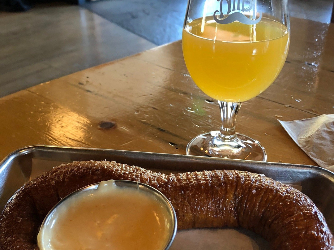 Alibi Ale Works - Brewery & Barrel House-因克莱恩村必去景点