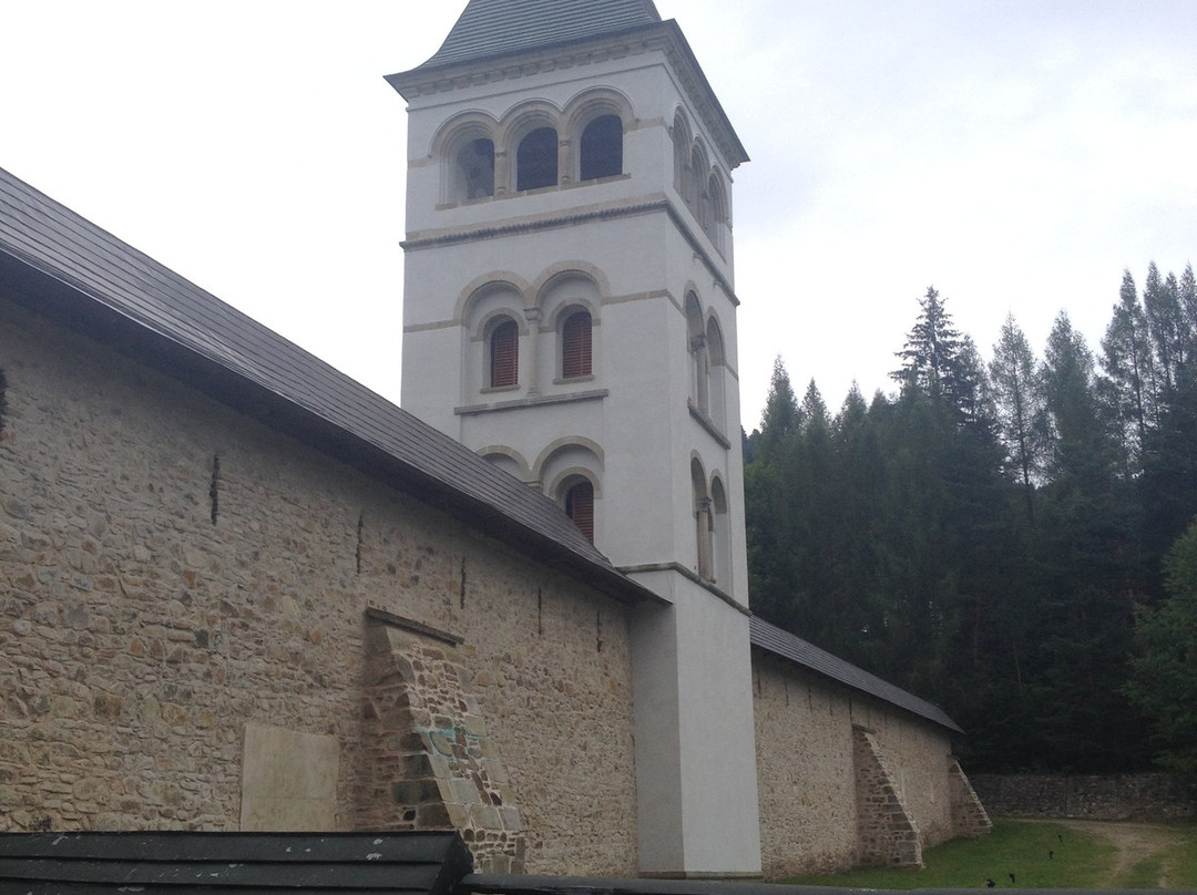 Putna Monastery景点图片