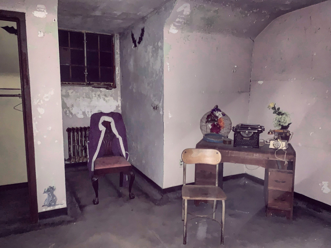 Rolling Hills Asylum景点图片