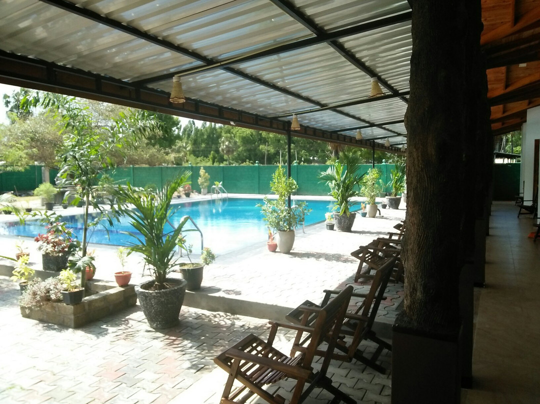 Esha Beach Resort主图