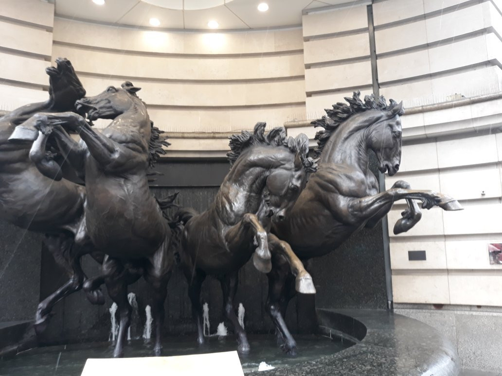 The Four Bronze Horses of Helios景点图片