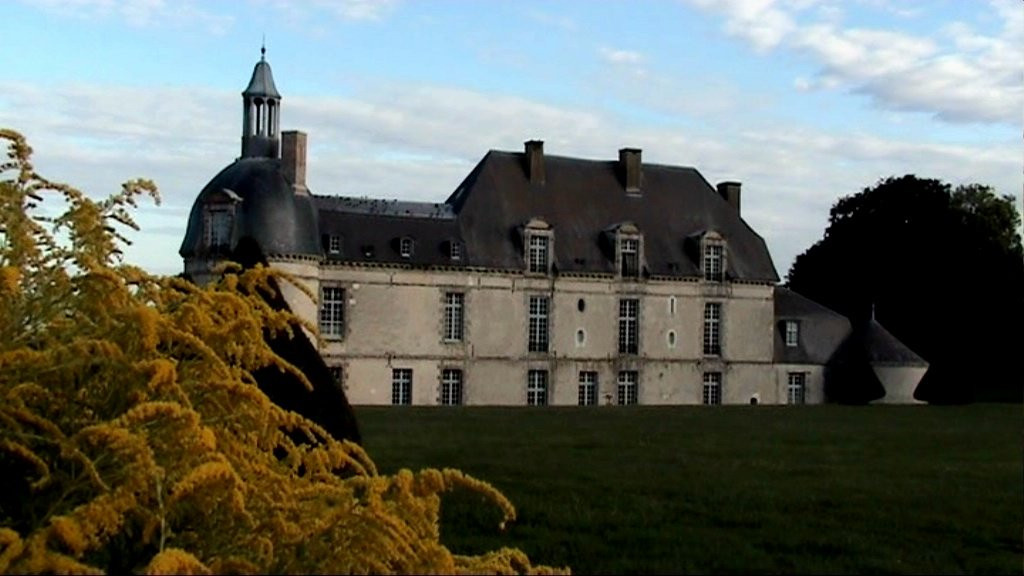 Le Château d'Étoges主图