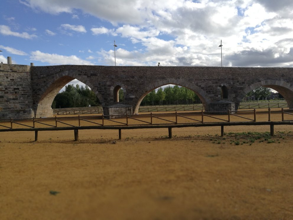 Puente del Passo Honroso景点图片