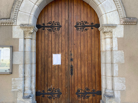 Eglise Saint-Christophe-Lignac必去景点