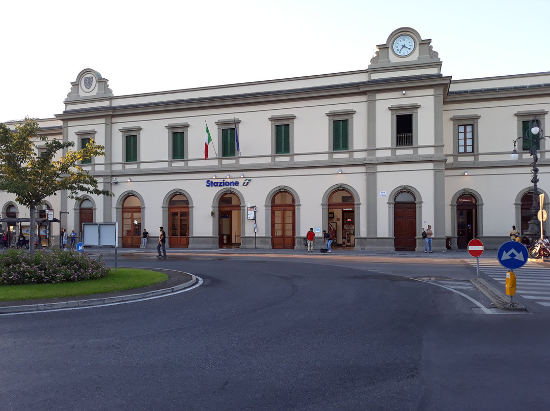 Stazione Ferroviaria di Pistoia-皮斯托亚必去景点