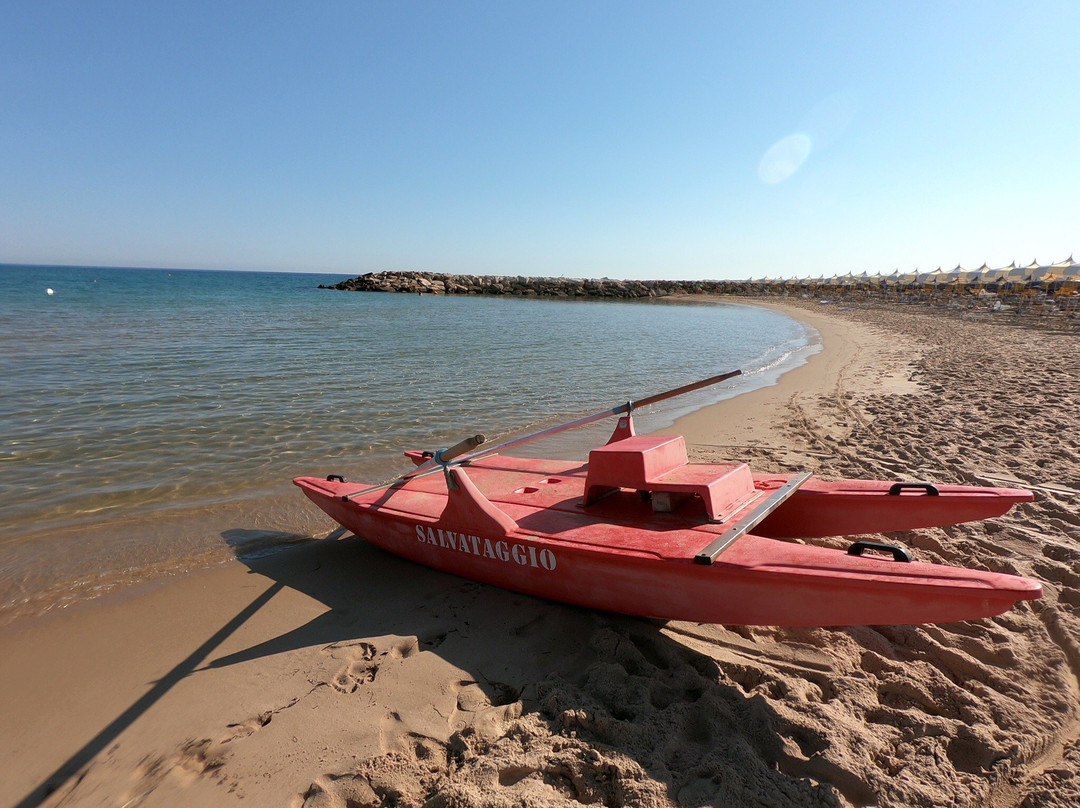 Calidoski Beach Bar景点图片