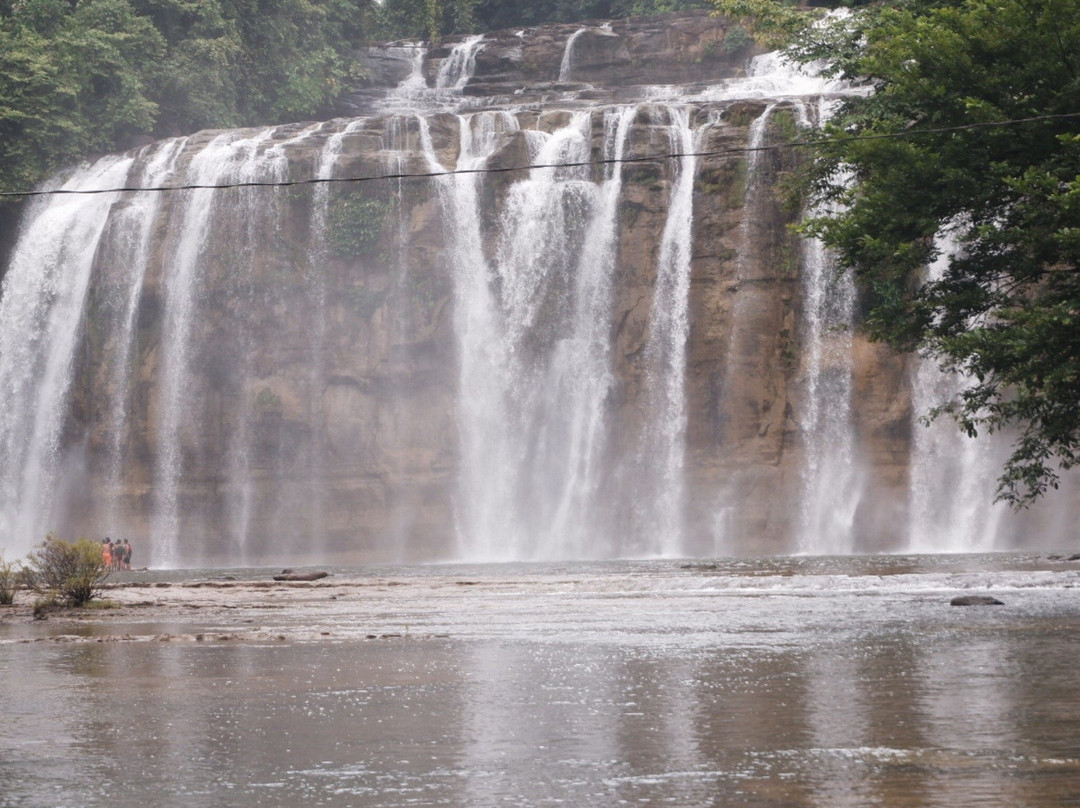 Tinuy-an Falls景点图片