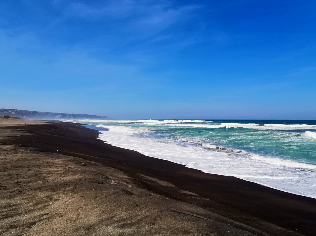 Cemara Beach景点图片