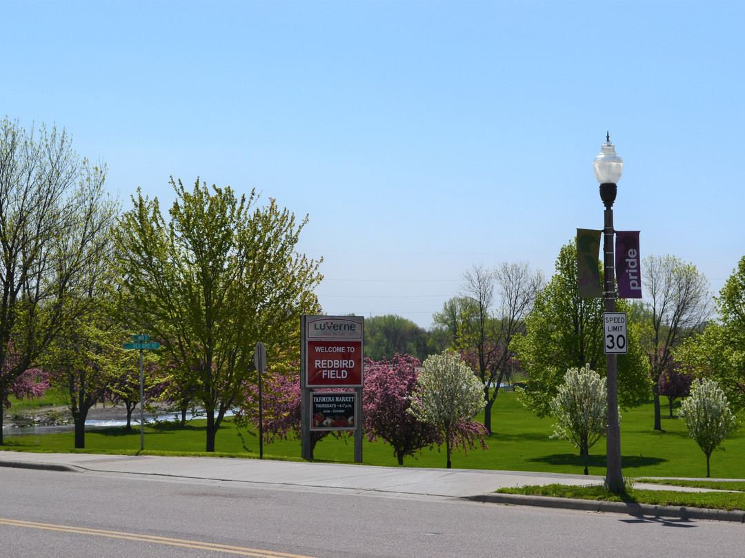 Redbird Field-Luverne必去景点