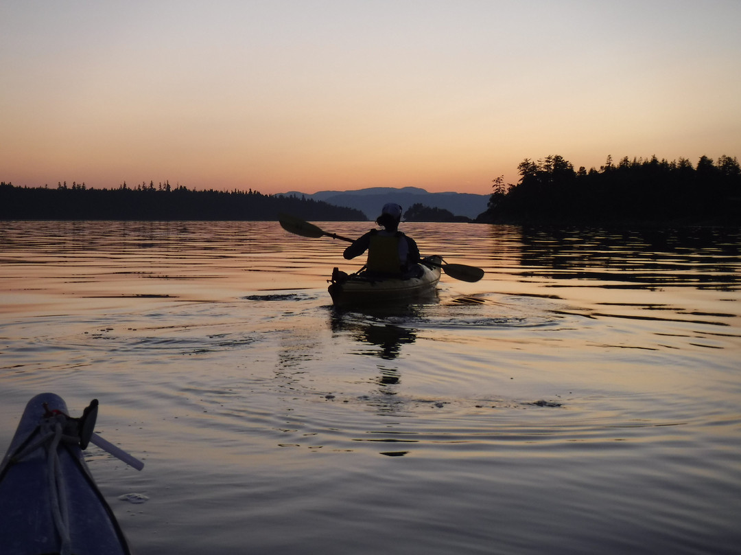 Cortes Kayaks-Mansons Landing必去景点