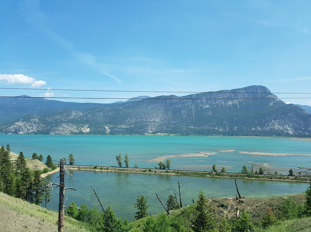 Columbia Lake Provincial Park景点图片
