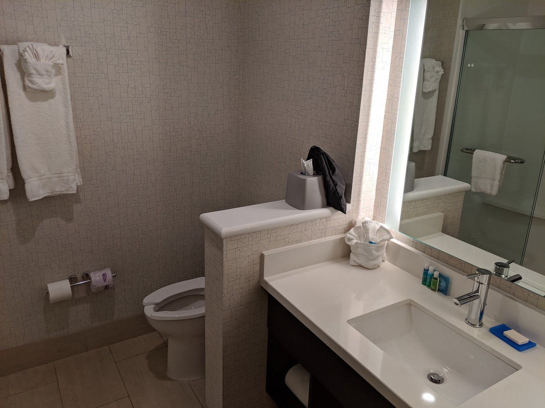 Holiday Inn Express & Suites Redding By IHG主图