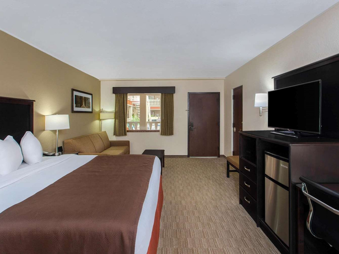 AmericInn by Wyndham Janesville主图