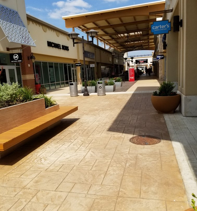 Tanger Outlets Fort Worth-沃思堡必去景点