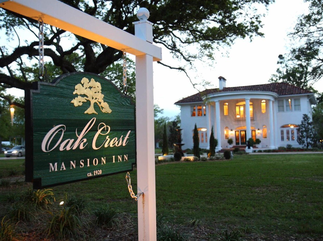 Oak Crest Mansion Inn主图