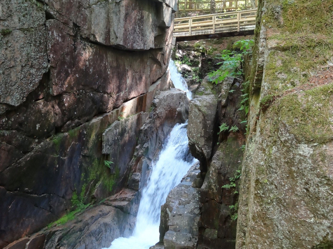 Sabbaday Falls景点图片