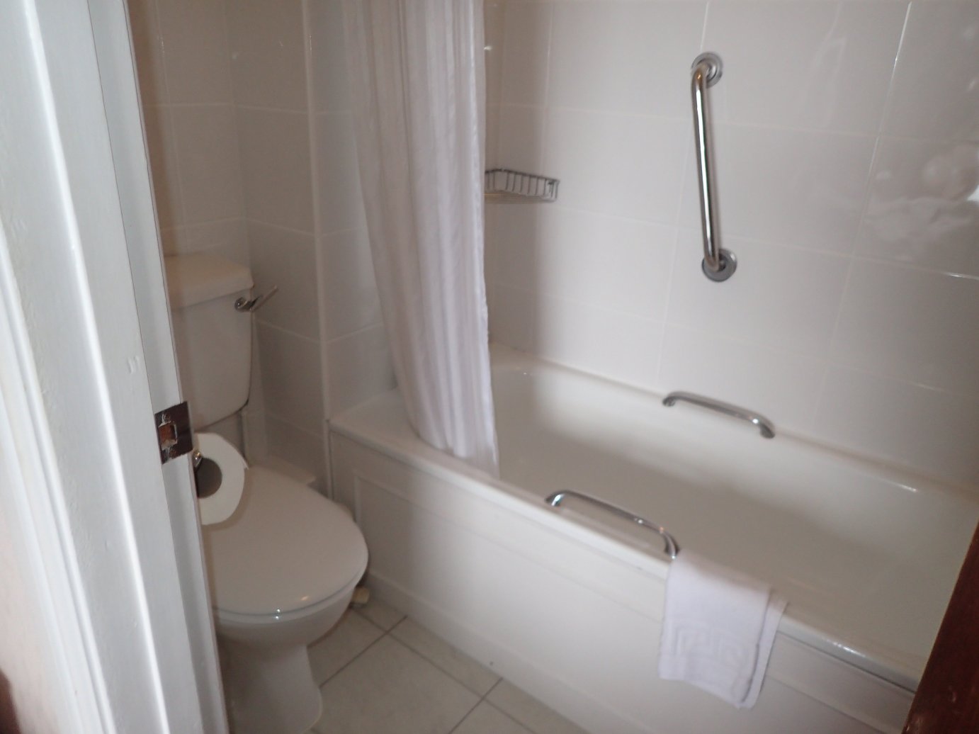 克利夫诺顿旅馆-浴室