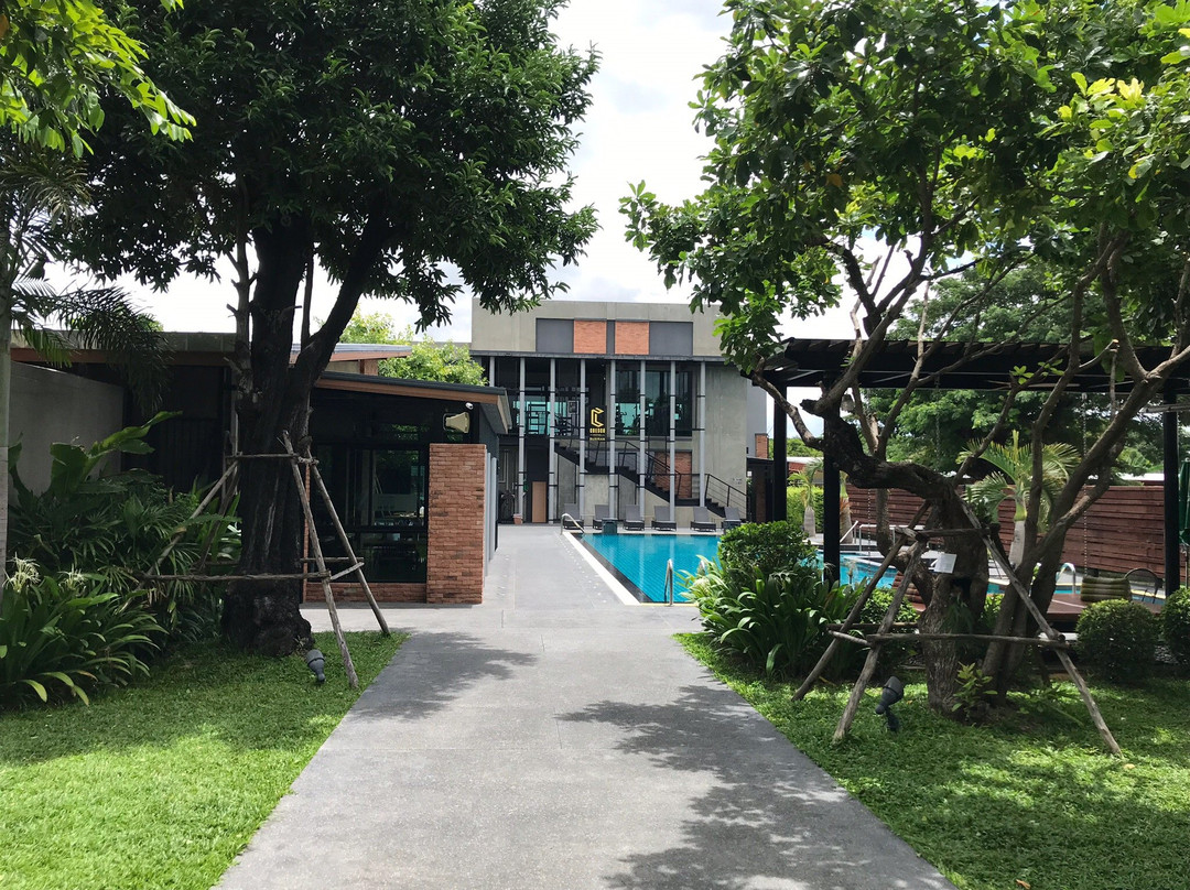 Cresco Hotel Buriram主图