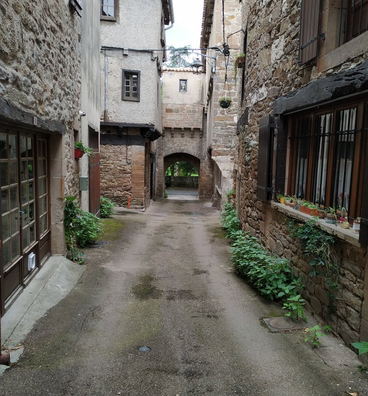 Église Saint Pierre-Monesties必去景点