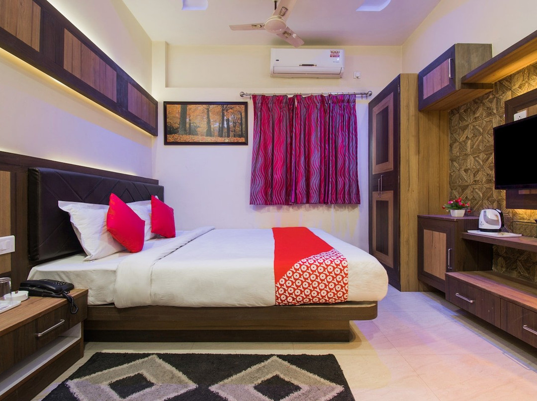 Capital O 27673 Hotel Embassy International主图