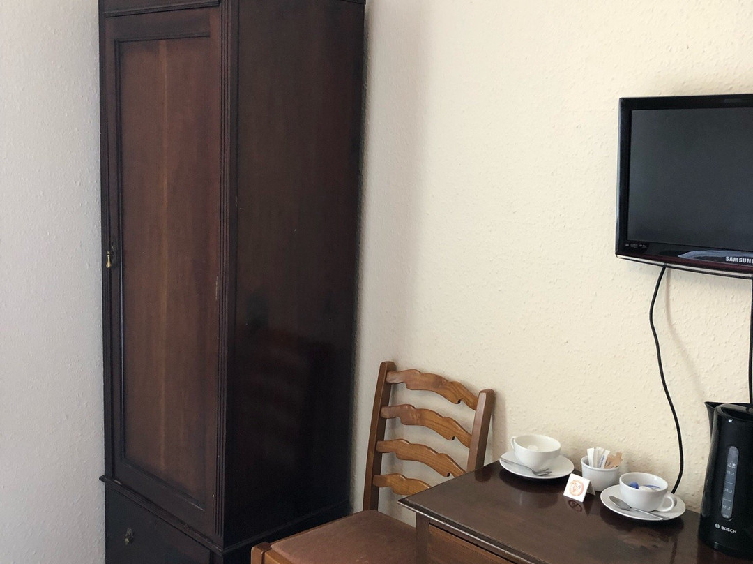 The Rose and Crown Hotel主图