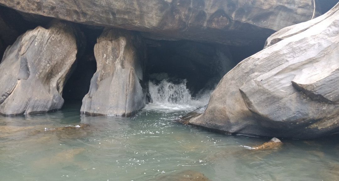 Huluganga Ella Falls景点图片