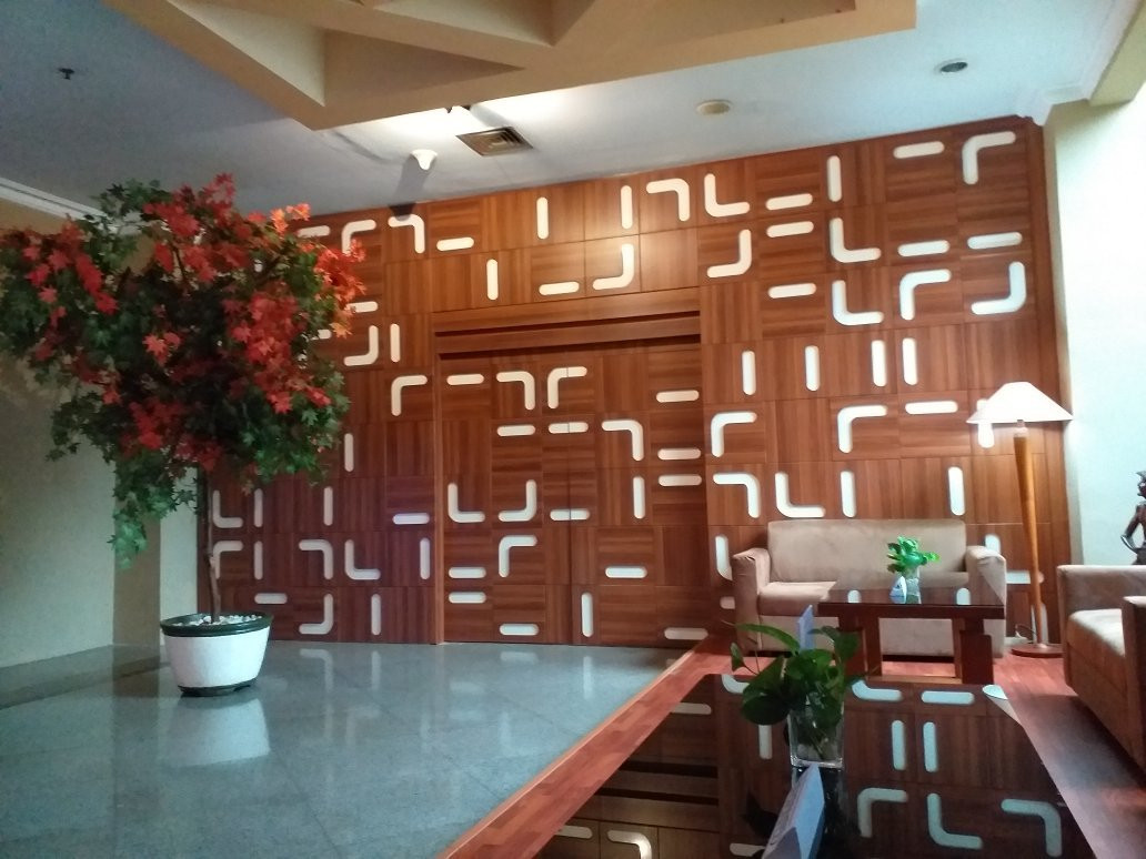 Abadi Hotel & Convention Center主图