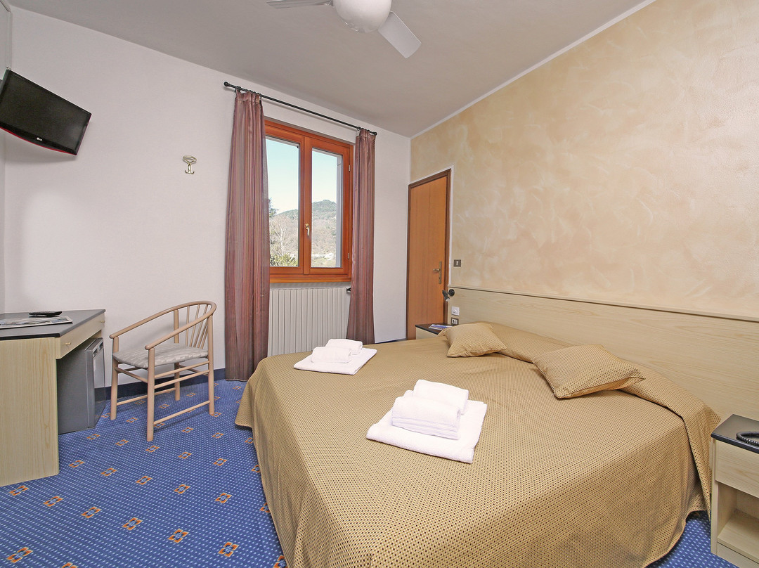 Hotel Garnì Tignale主图