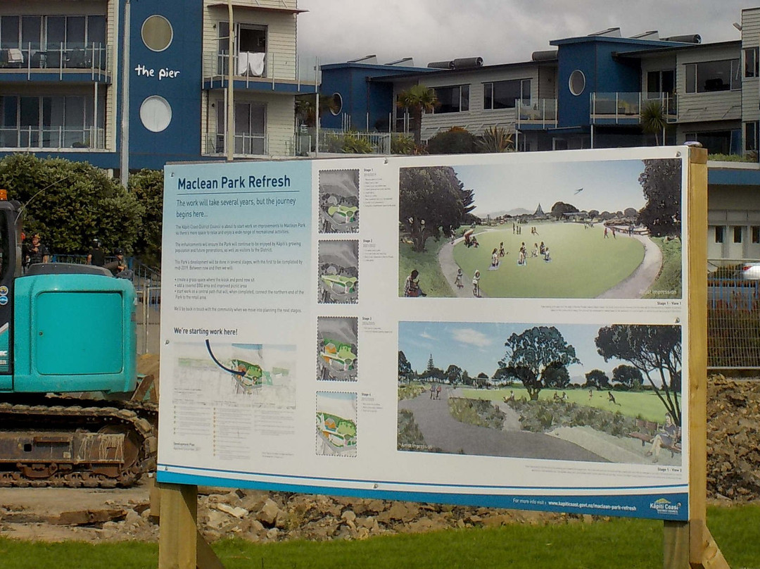 Maclean Park Playground景点图片