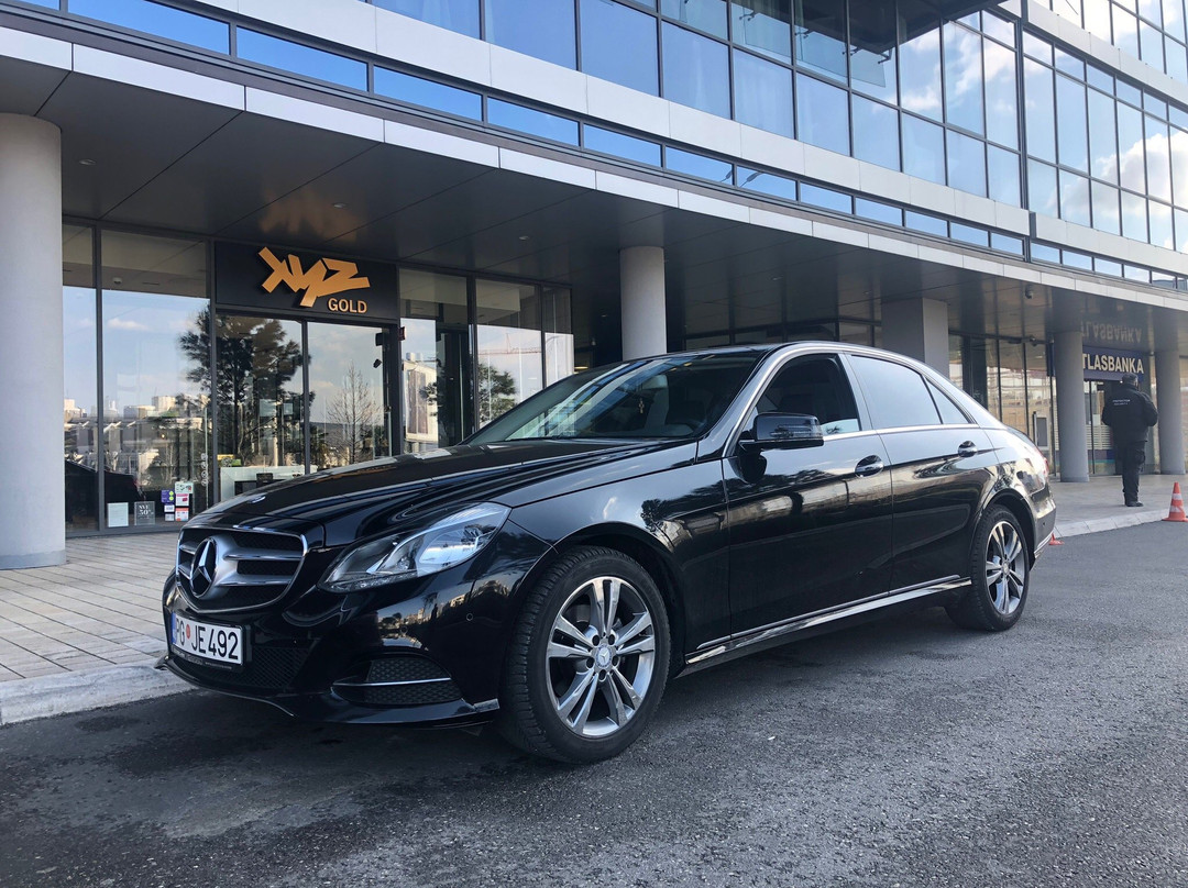 Taxi from Podgorica Airport-波德戈里察必去景点