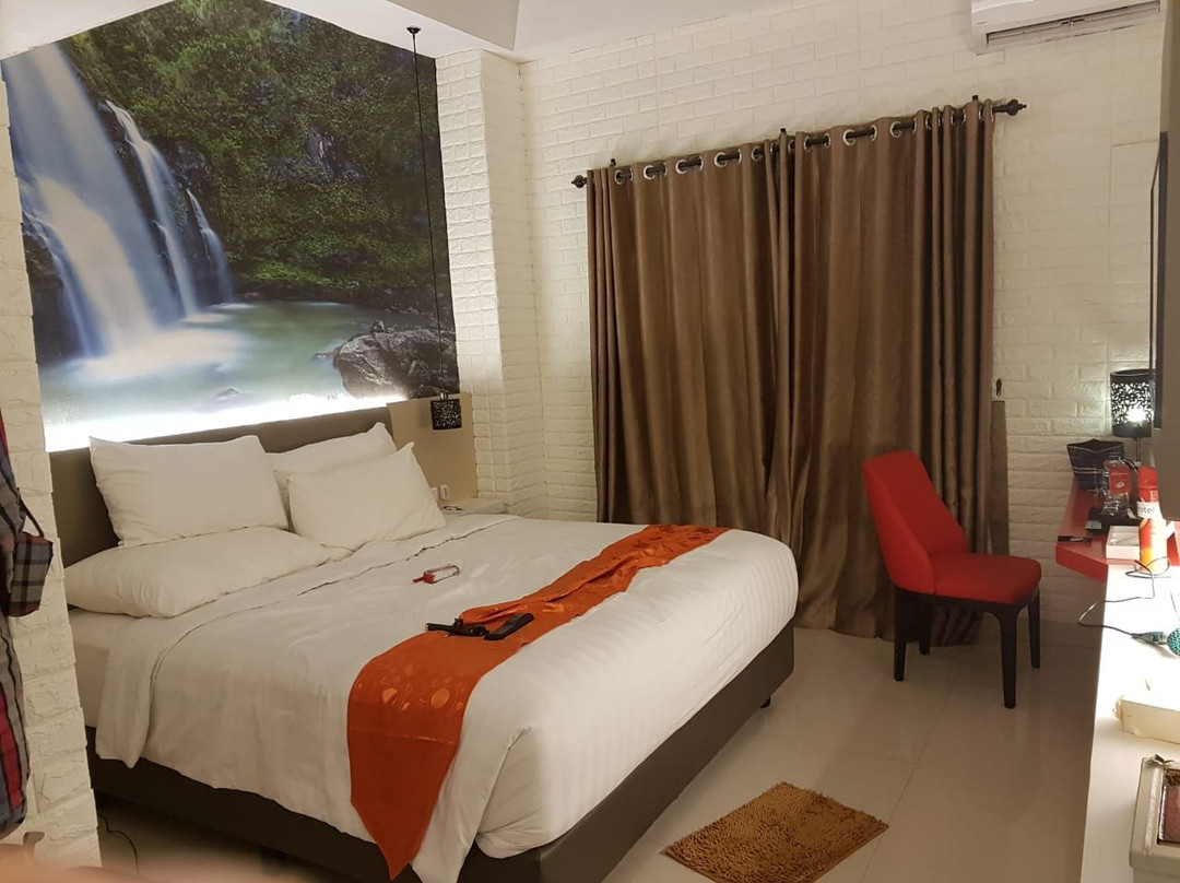 Premiere Hotel Tegal主图