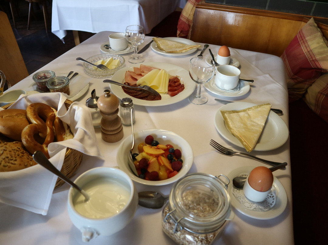 Freiamt餐馆和美食-Gasthaus Zur Krone