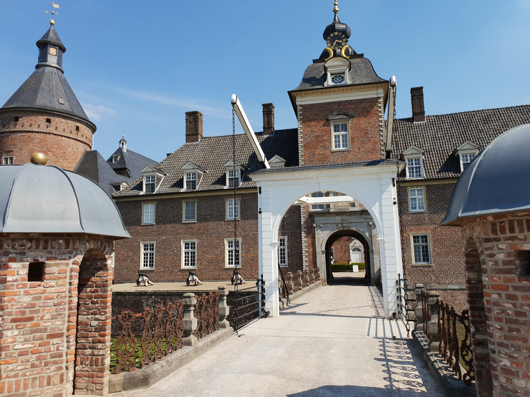 Romantik Parkhotel Wasserburg Anholt主图