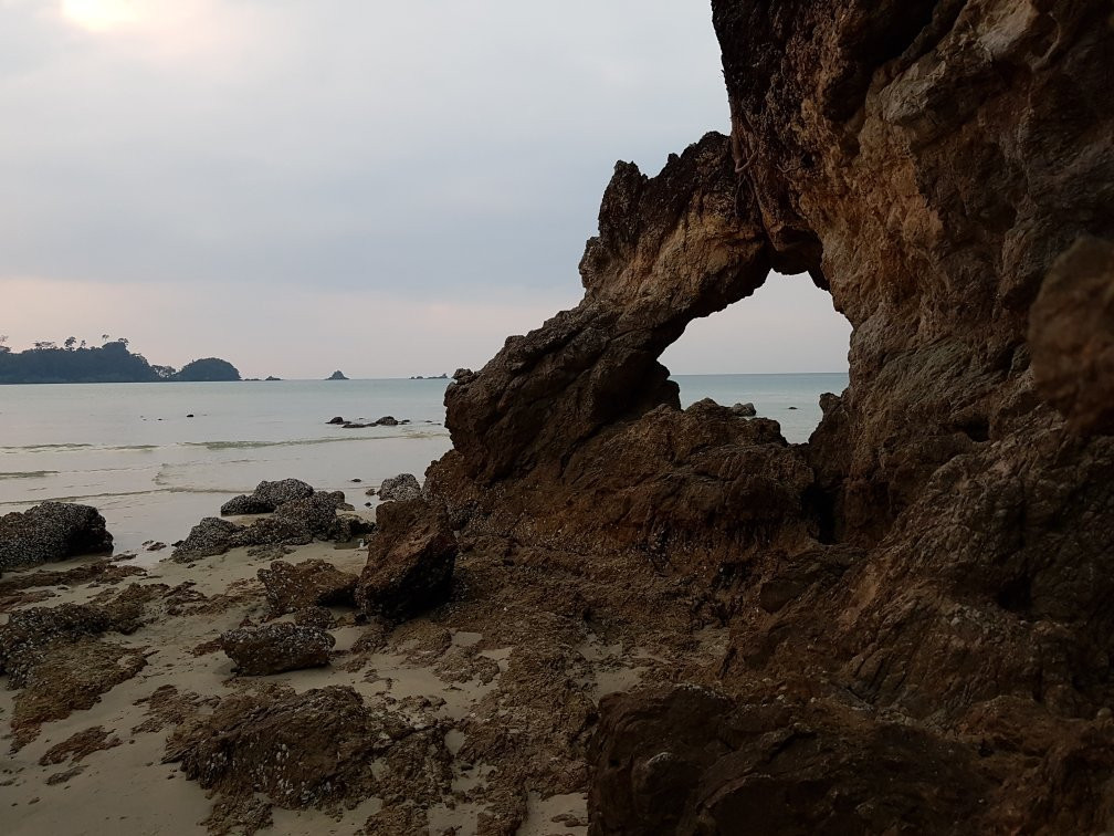 Hin Thaluk景点图片