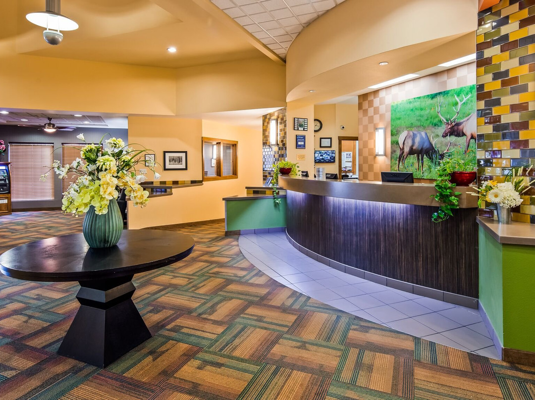 贝斯特韦斯特十字路口会议中心酒店主图