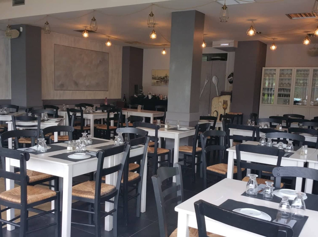 Argyroupoli餐馆和美食-Alli Skala