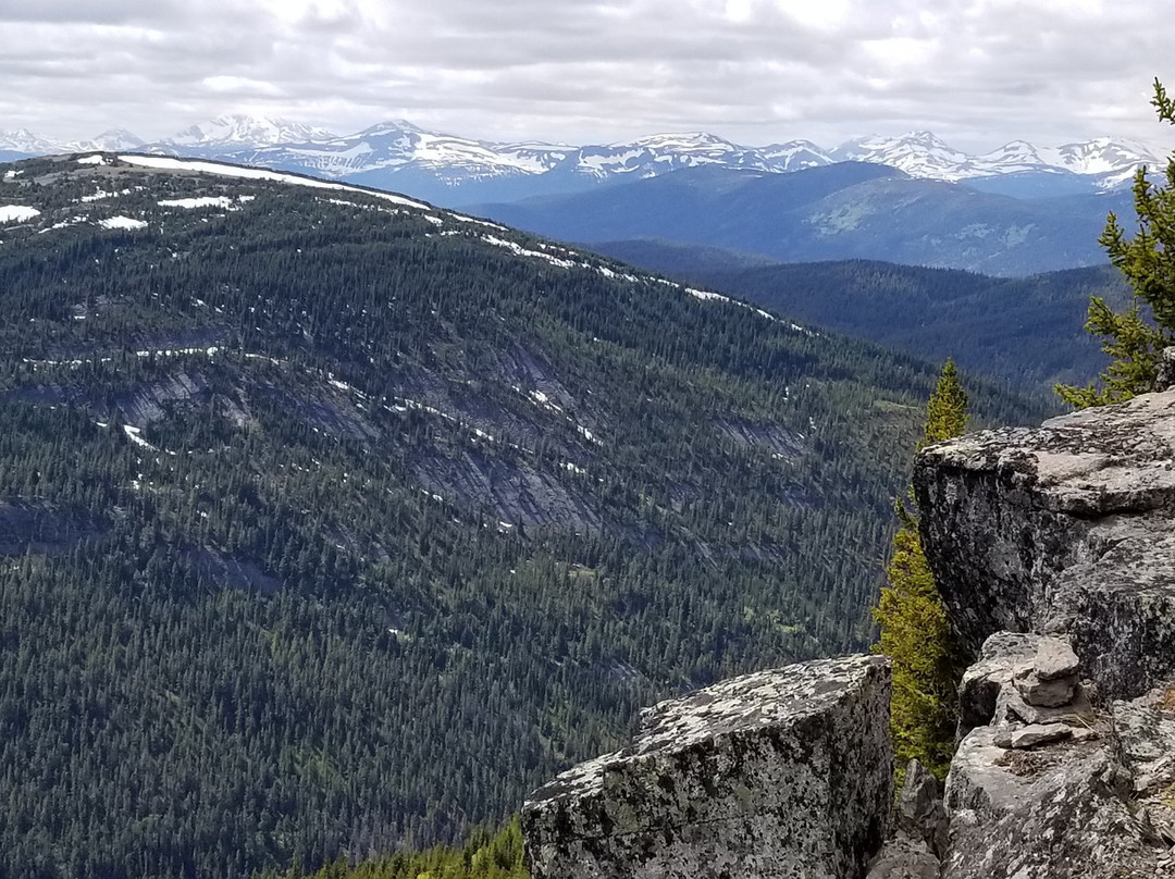 Shipyard & Titanic Trail Hike-Tumbler Ridge必去景点