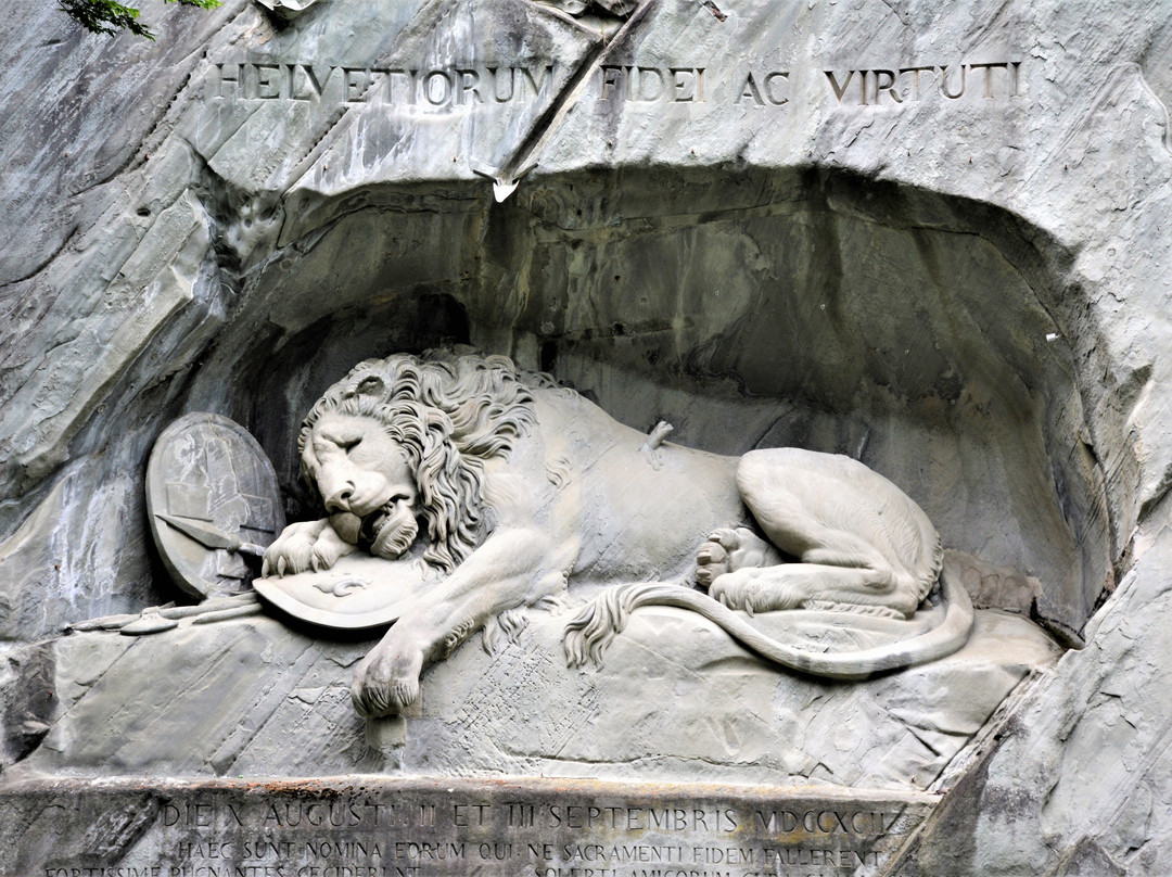 狮子纪念碑景点图片