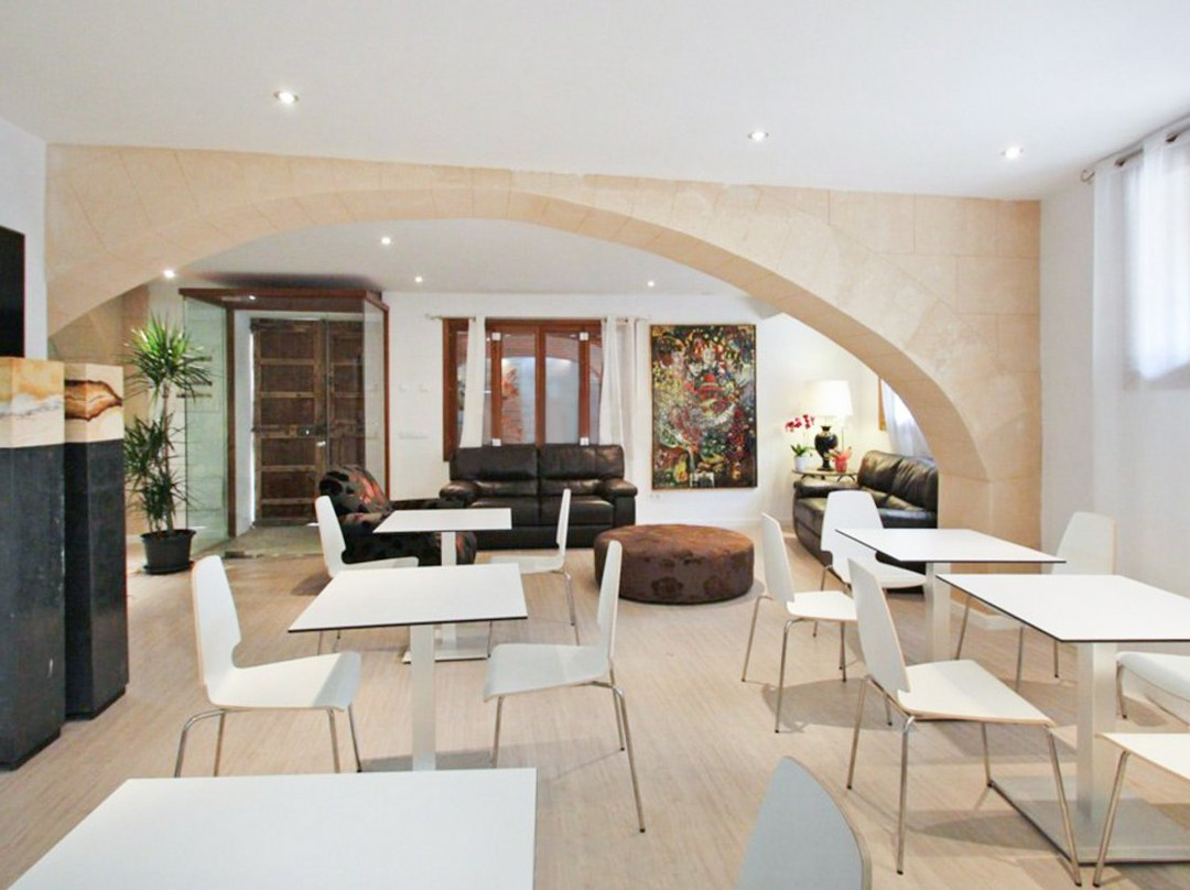 Can Solé Petit Hotel主图