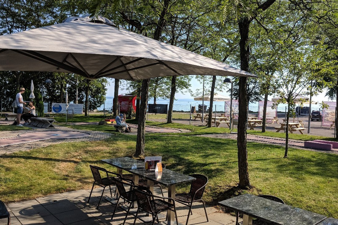 Minigolf de Neuchatel la Canebière-纳沙泰尔必去景点