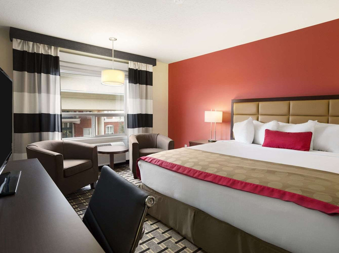 Ramada by Wyndham Edson主图