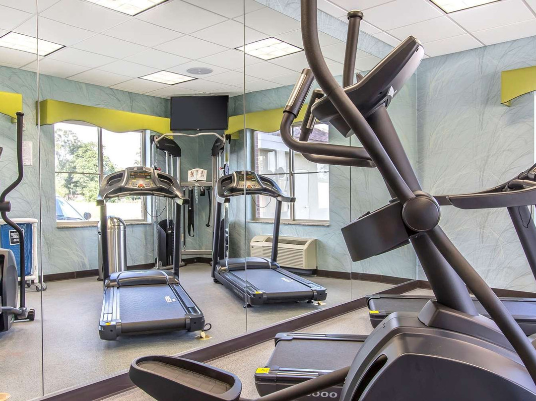 Suburban Studios Donaldsonville - Gonzales主图