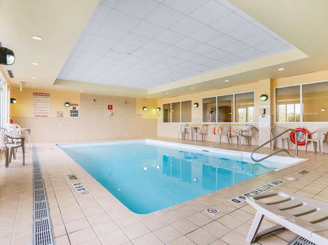 Comfort Inn Sturgeon Falls主图