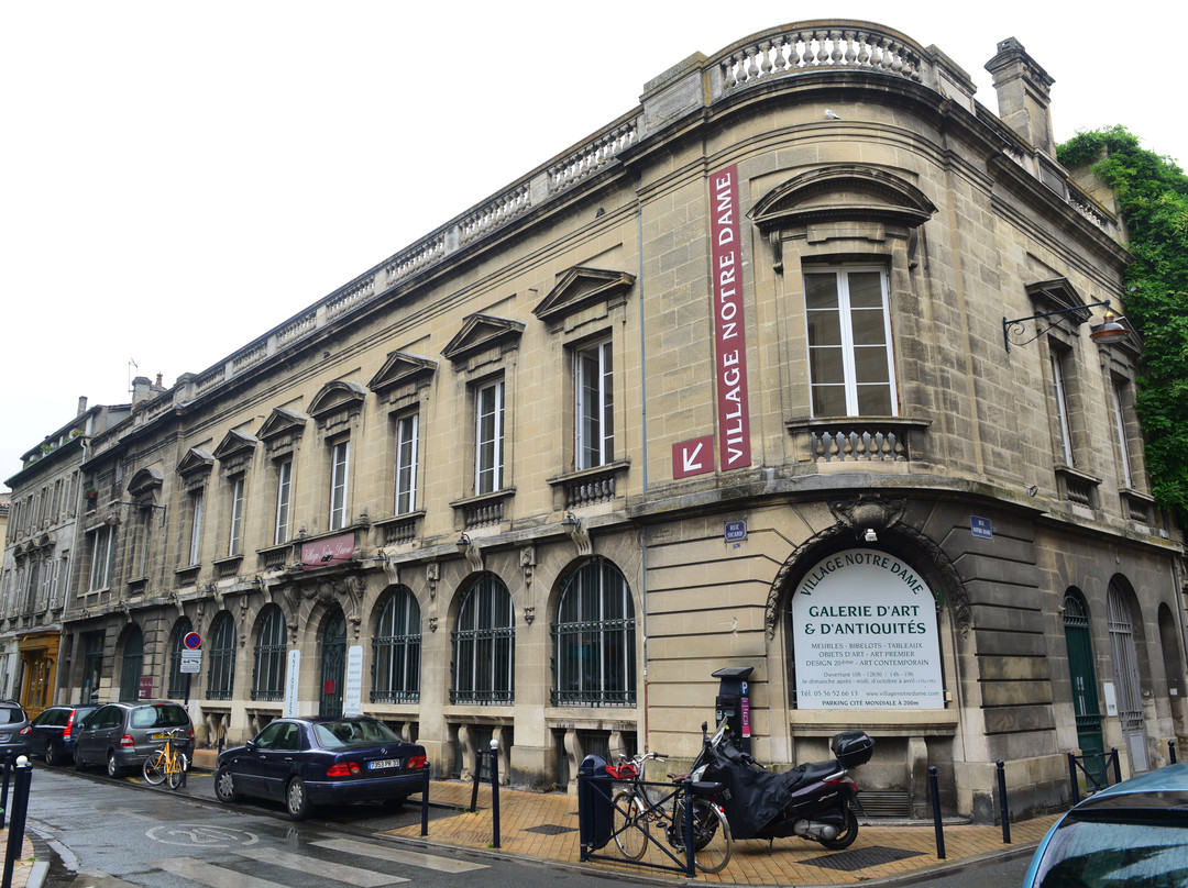 Antique Dealers of Village Notre Dame-波尔多必去景点