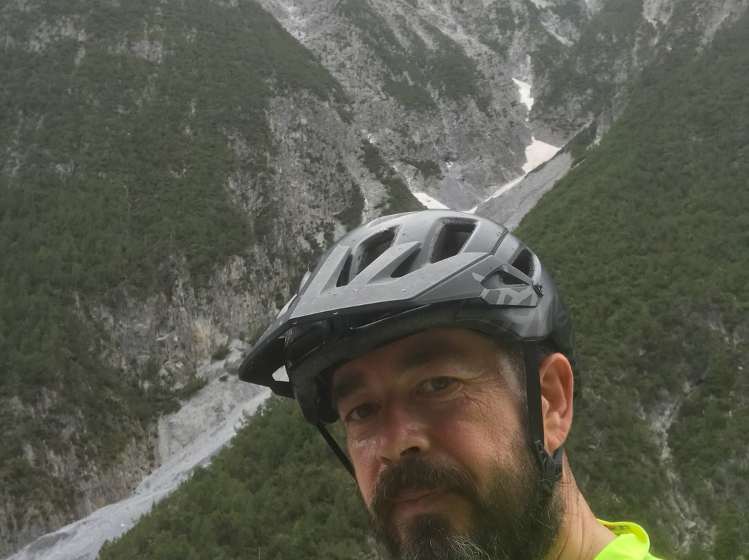 David's Rental Ski & Bike-利维尼奥必去景点