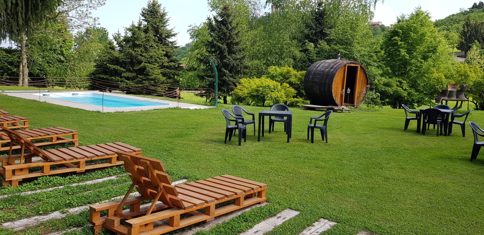 Agriturismo Valdispinso-泳池