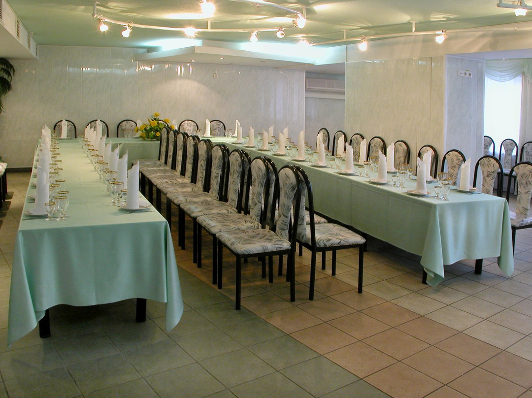 Almaz Hotel主图